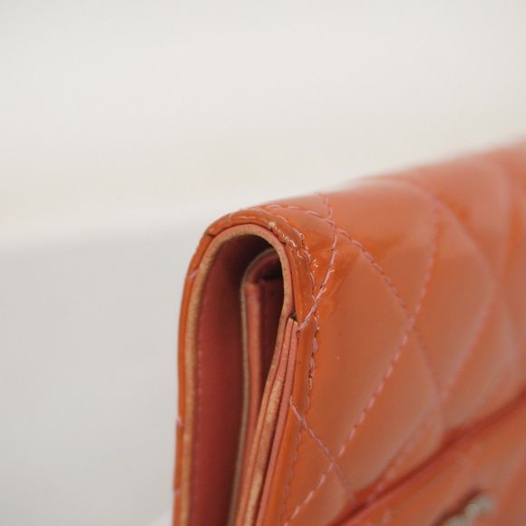 Chanel Matelasse Brilliant Wallet in Orange Patent Leather with Silver Hardware - Picture 6 of 10
